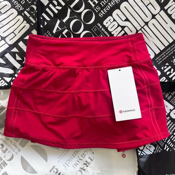 Lululemon Pace Rival Skirt in Dark Red Size 0 Regular 11” Length